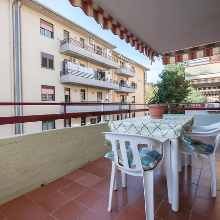 Apartment Happy